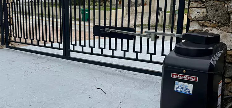 Seamless Installation and Support for Your New Gate in Sainte-Brigitte-de-Laval, QC